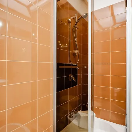 Eleganza E Charme A Due Passi Da Piazza Di Spagna * Řím