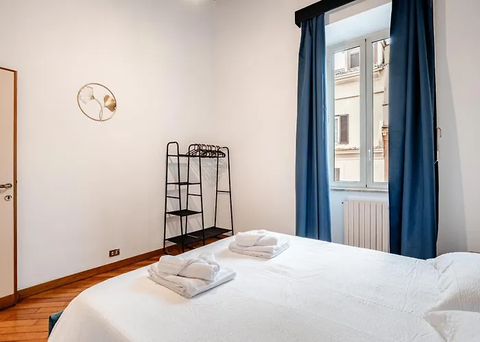 Eleganza E Charme A Due Passi Da Piazza Di Spagna Apartment
